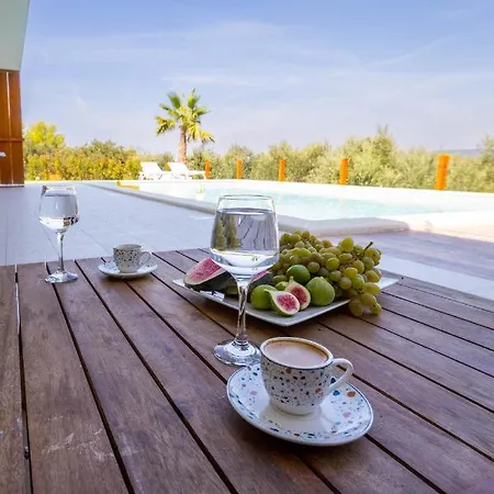 Villa Santa Lucia - Villa&boat Torrette