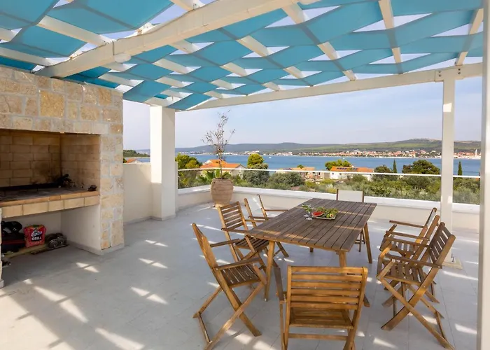 Santa Lucia - Villa&boat Vila *