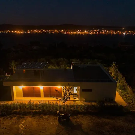 Santa Lucia - Villa&boat Villa *