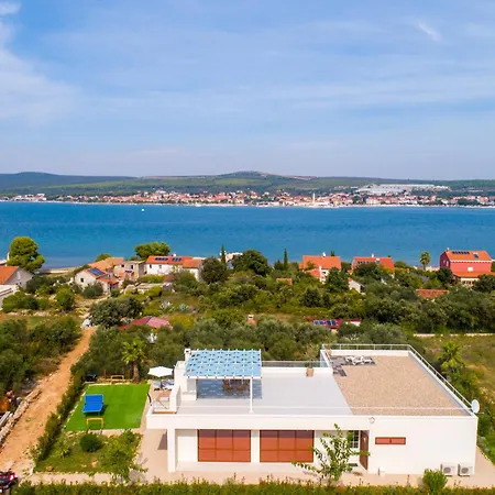 Santa Lucia - Villa&boat Vila Turanj