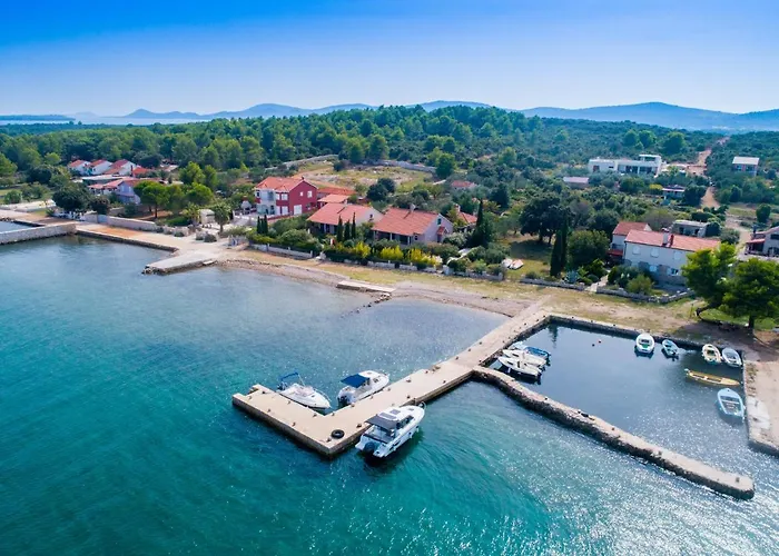 Vila Santa Lucia - Villa&boat Turanj