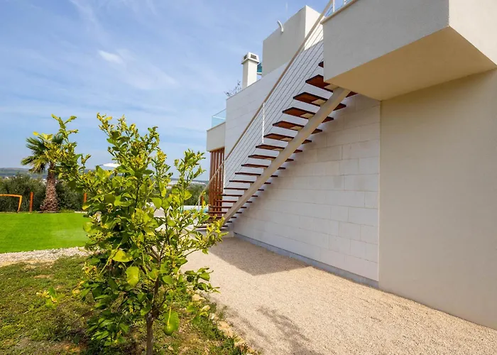 Vila Santa Lucia - Villa&boat Turanj